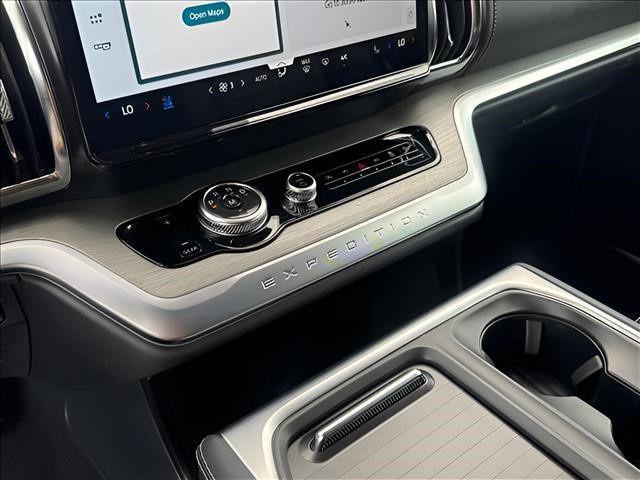 2025 Ford Expedition Platinum MAX