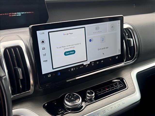2025 Ford Expedition Platinum MAX