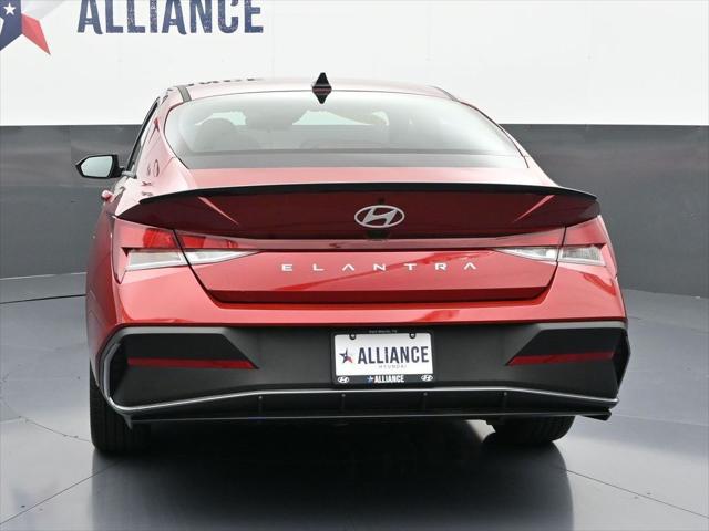 2025 Hyundai Elantra SEL Sport