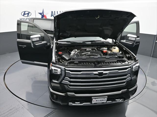 2024 Chevrolet Silverado 2500HD 4WD Crew Cab Long Bed High Country