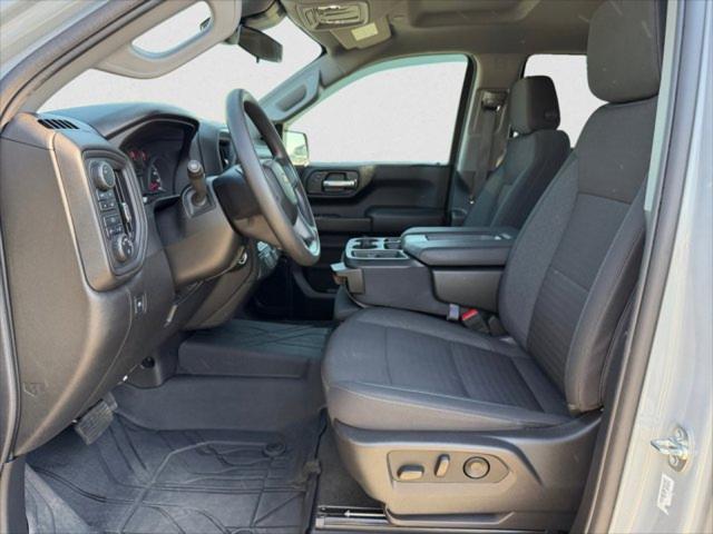2025 Chevrolet Silverado 1500 4WD Crew Cab Short Bed Custom
