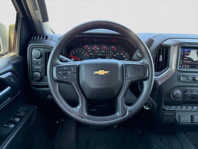 2025 Chevrolet Silverado 1500 4WD Crew Cab Short Bed Custom