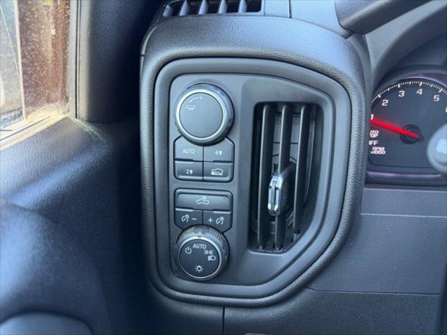 2025 Chevrolet Silverado 1500 4WD Crew Cab Short Bed Custom