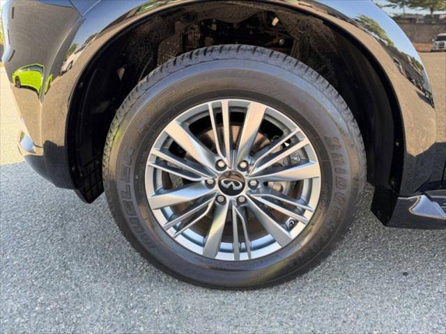2022 INFINITI QX80 LUXE