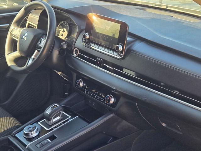 2024 Mitsubishi Outlander ES 2.5 S-AWC