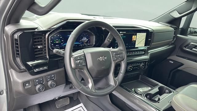 2025 Chevrolet Silverado 2500HD 4WD Crew Cab Standard Bed ZR2