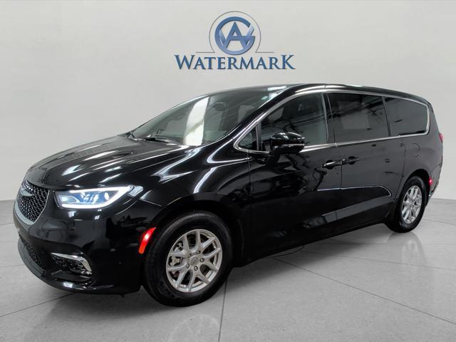 2025 Chrysler Pacifica Select for sale in MARION, IL