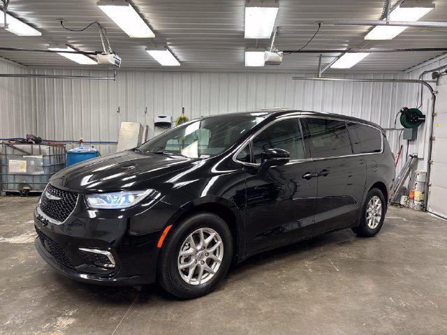 2025 Chrysler Pacifica Select for sale in MARION, IL