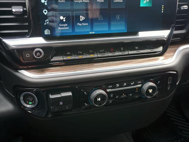 2022 Chevrolet Silverado 1500 4WD Crew Cab Standard Bed LT