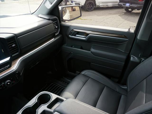 2022 Chevrolet Silverado 1500 4WD Crew Cab Standard Bed LT