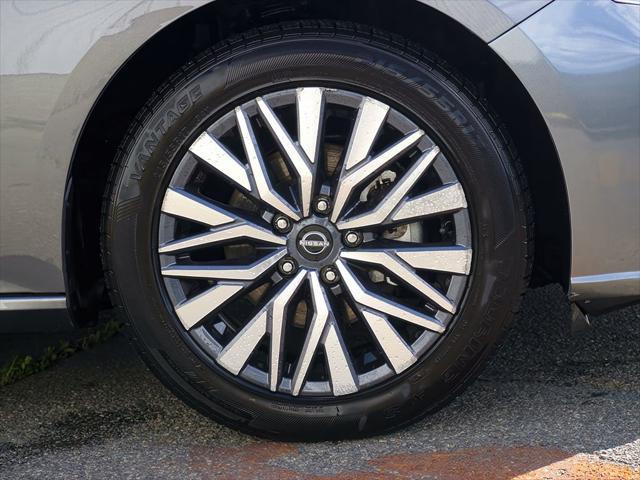 2025 Nissan Altima SV FWD
