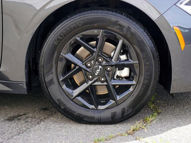2025 Kia K5 LXS