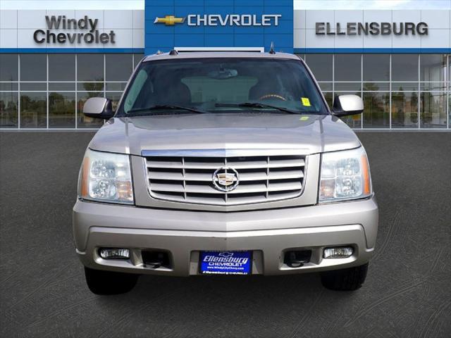2004 Cadillac Escalade ESV Standard