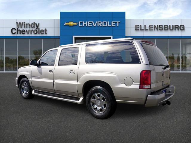 2004 Cadillac Escalade ESV Standard