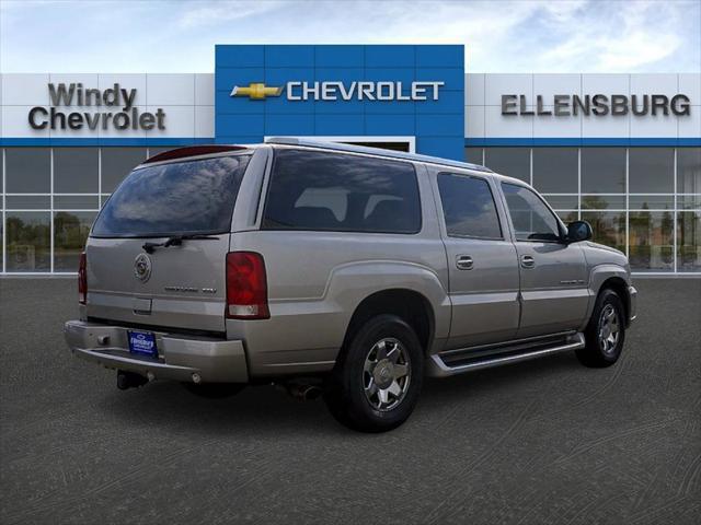 2004 Cadillac Escalade ESV Standard