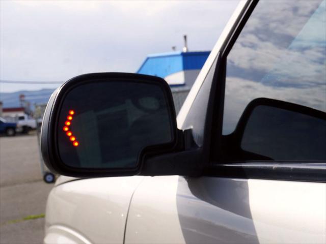 2004 Cadillac Escalade ESV Standard