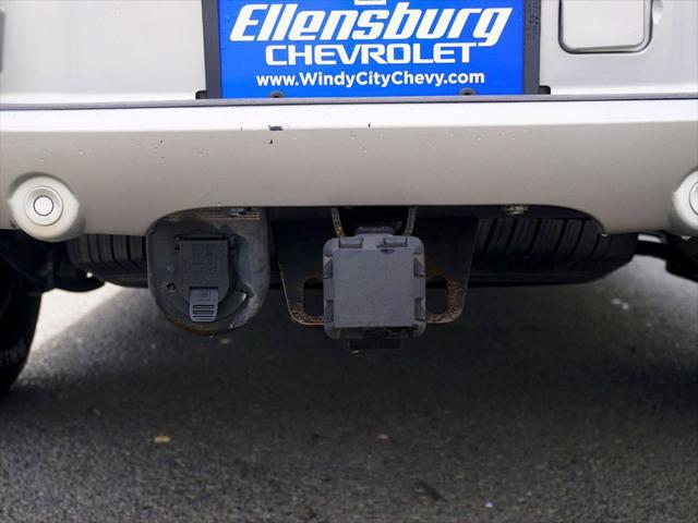 2004 Cadillac Escalade ESV Standard