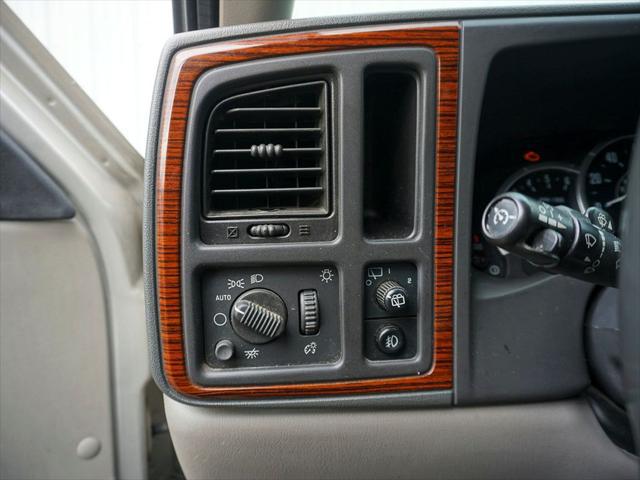 2004 Cadillac Escalade ESV Standard