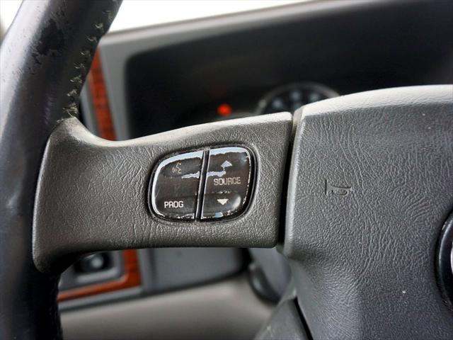 2004 Cadillac Escalade ESV Standard