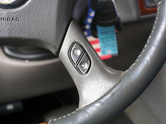 2004 Cadillac Escalade ESV Standard