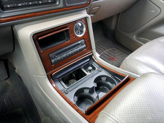 2004 Cadillac Escalade ESV Standard