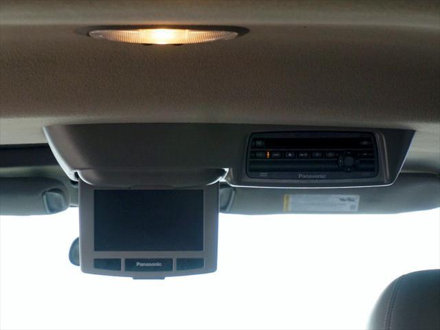 2004 Cadillac Escalade ESV Standard