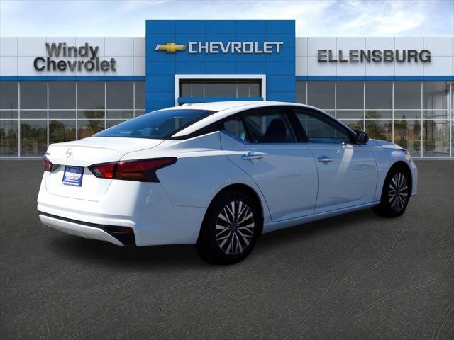 2025 Nissan Altima SV FWD