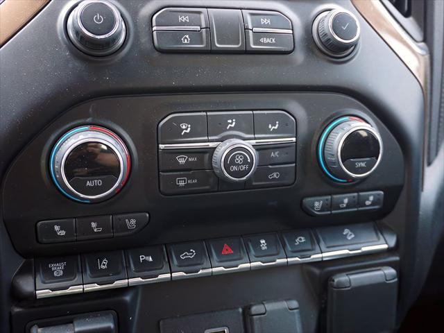 2022 Chevrolet Silverado 3500HD 4WD Crew Cab Standard Bed High Country