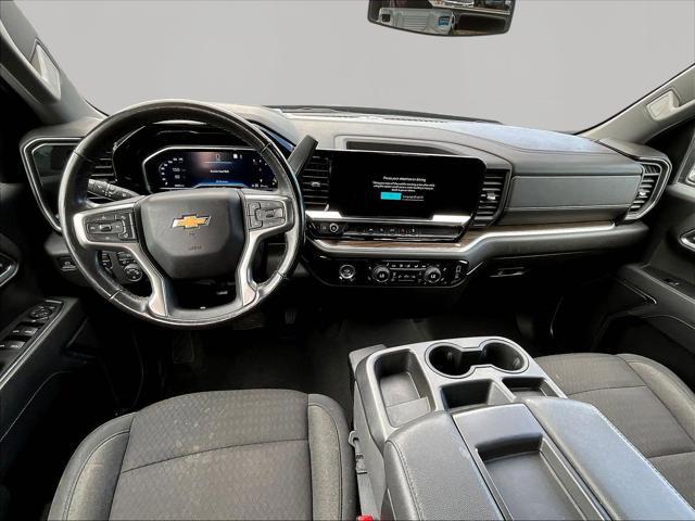 2022 Chevrolet Silverado 1500 4WD Crew Cab Short Bed LT with 2FL