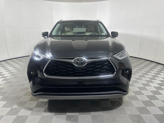2023 Toyota Highlander Platinum