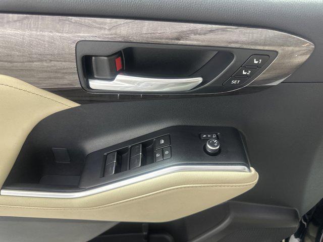 2023 Toyota Highlander Platinum