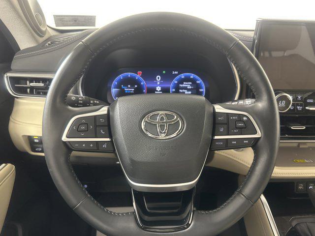 2023 Toyota Highlander Platinum