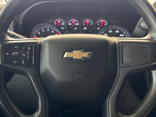 2024 Chevrolet Silverado 1500 4WD Crew Cab Short Bed Custom