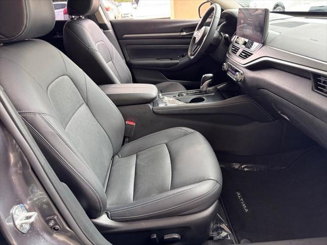 2023 Nissan Altima SL FWD