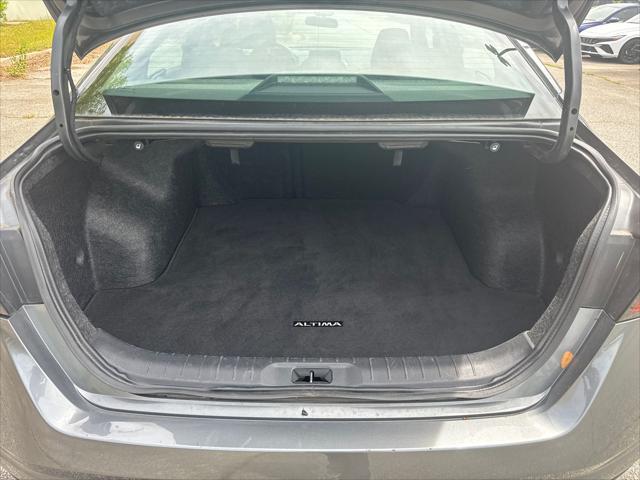 2025 Nissan Altima SV FWD