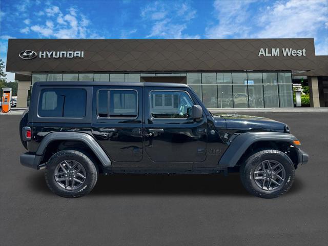 2025 Jeep Wrangler 4-Door Summit 4x4