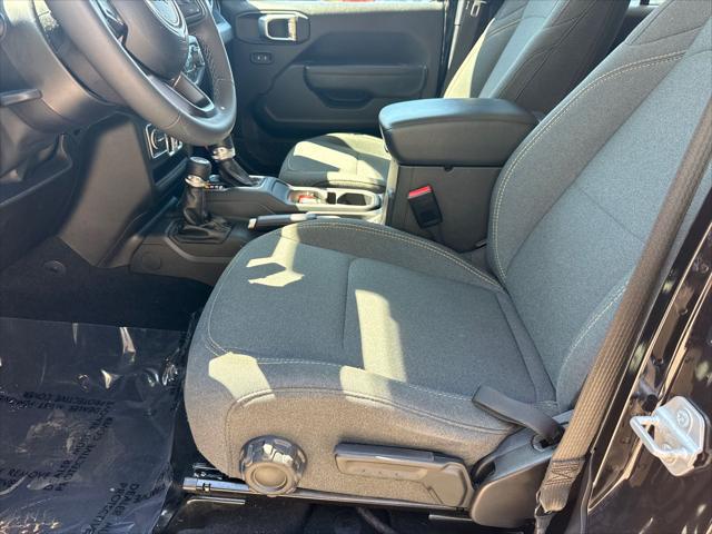 2025 Jeep Wrangler 4-Door Summit 4x4