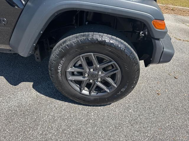 2025 Jeep Wrangler 4-Door Summit 4x4