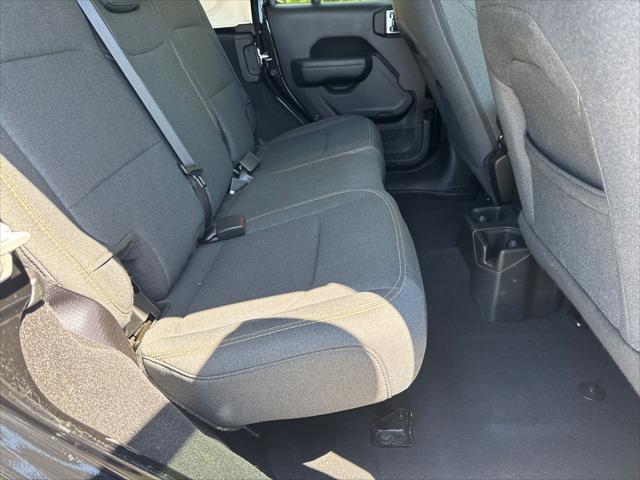 2025 Jeep Wrangler 4-Door Summit 4x4