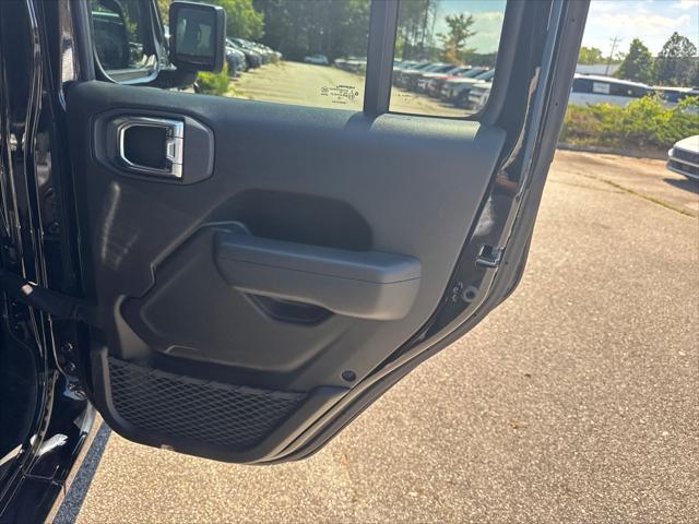 2025 Jeep Wrangler 4-Door Summit 4x4