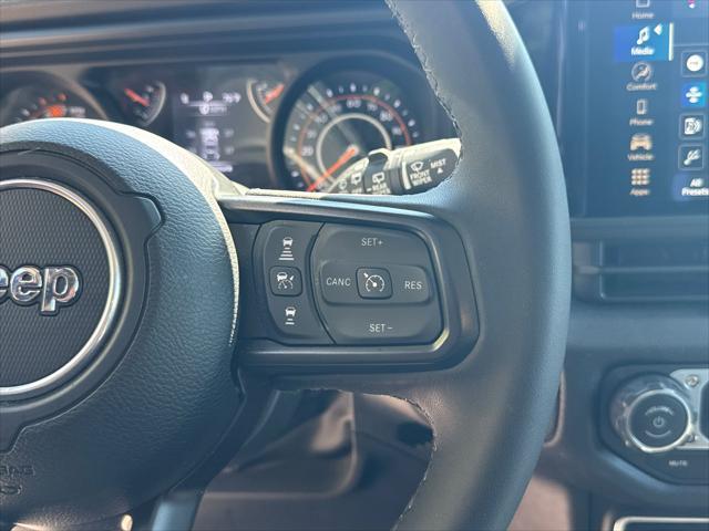 2025 Jeep Wrangler 4-Door Summit 4x4