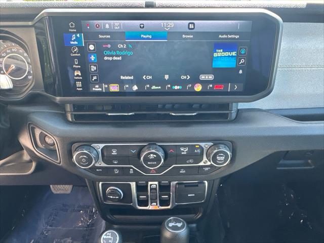 2025 Jeep Wrangler 4-Door Summit 4x4