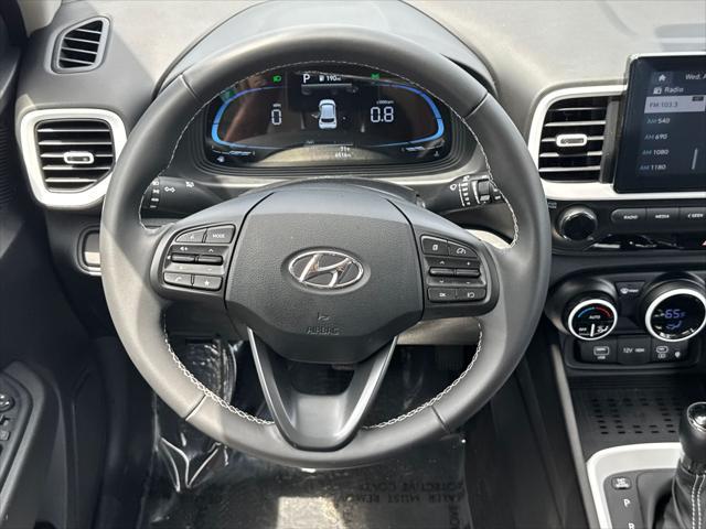 2026 Hyundai Venue SEL w/Two-Tone Roof