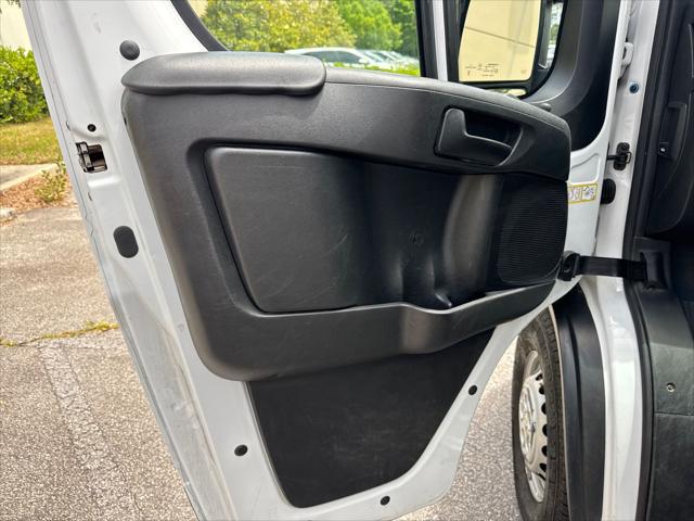 2025 Ram ProMaster 2500 Cargo Van Tradesman Low Roof 136" WB w/Pass Seat
