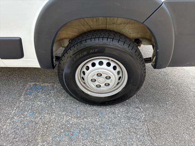 2025 Ram ProMaster 2500 Cargo Van Tradesman Low Roof 136" WB w/Pass Seat