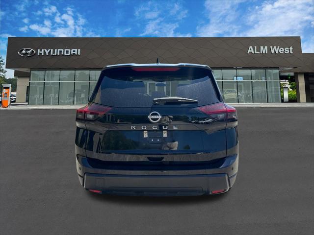2025 Nissan Rogue SV FWD