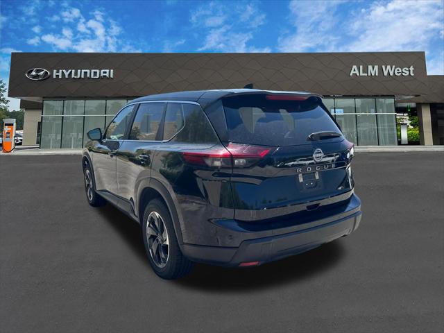 2025 Nissan Rogue SV FWD