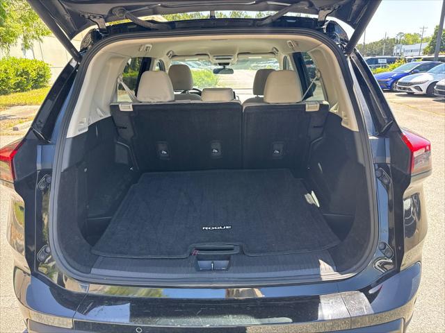 2025 Nissan Rogue SV FWD