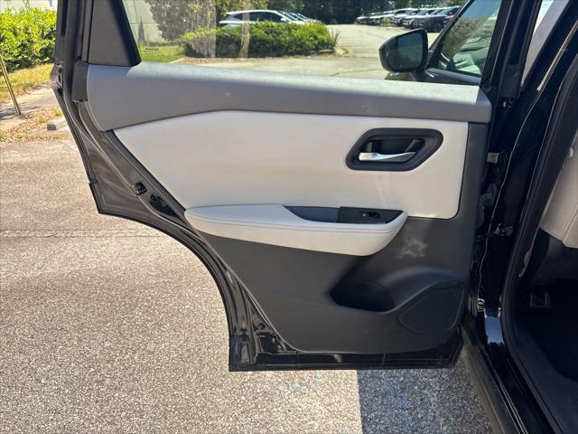 2025 Nissan Rogue SV FWD