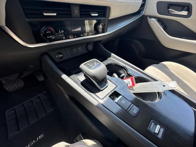 2025 Nissan Rogue SV FWD